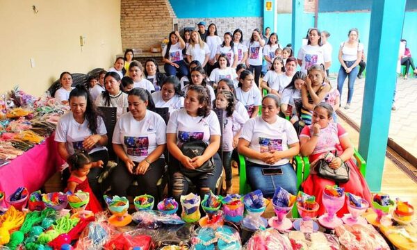 Culminan cursos de manualidades en Hernandarias