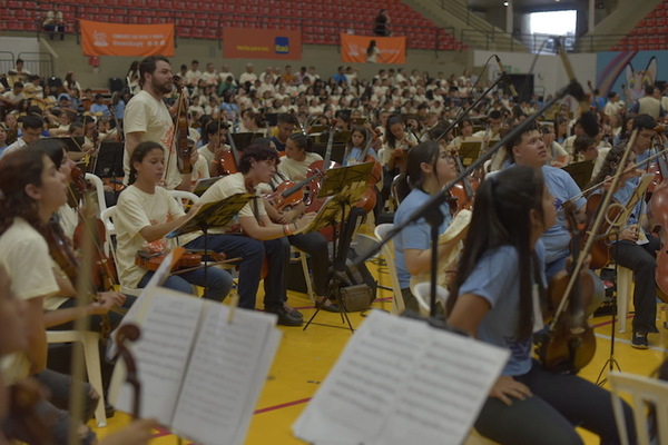 Diario HOY | Festival Nacional de Orquestas Juveniles reunió a 1.400 artistas en el Arena SND