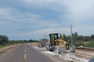 Avanza el extendido de carpeta asfáltica en la ruta Pozo Colorado – Concepción