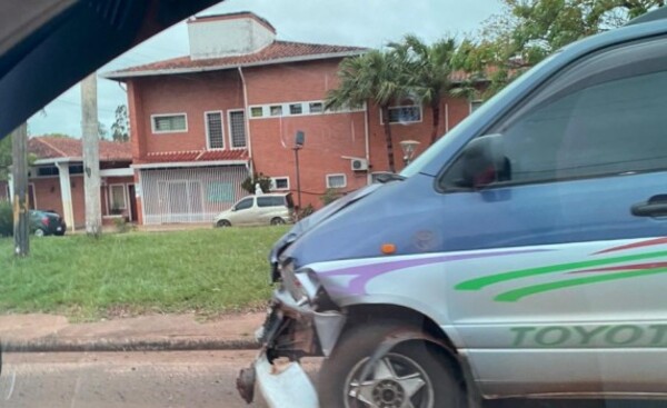 Urge mejor señalización de nuevas lomadas sobre la Ruta PY07