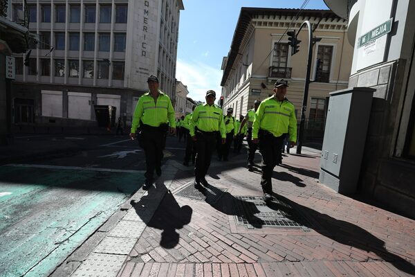 Ingresan 8.500 nuevos aspirantes a la Policía de Ecuador - MarketData