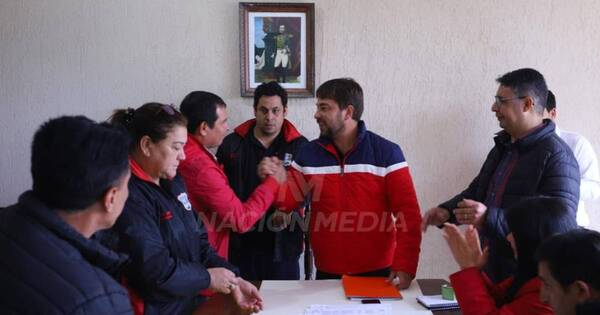 La Nación / Hugo Gavilán es el nuevo intendente de Ybycuí, en reemplazo de María del Carmen Benítez