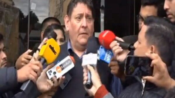 "Información debe ser chequeada", afirma Federico Delfino