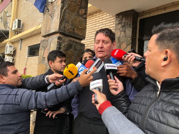 Diario HOY | Funcionaria penitenciaria ratifica sus dichos tras prestar declaración ante Fiscalía