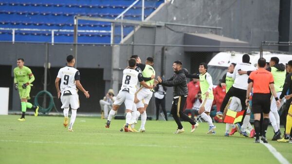 Tacuary da la nota en Sajonia derrotando a Nacional