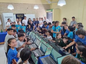 San Bernardino: inauguran una equipada sala de informática para los jóvenes de la comunidad - Nacionales - ABC Color