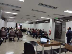 Capacitan a funcionarios de la ANDE en CDE - Noticde.com