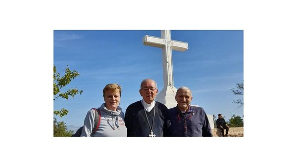 Arzobispo emérito participa de peregrinación a Medjugorje