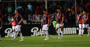 Cerro falla en otro momento clave, tropieza con Silva y se aleja del título