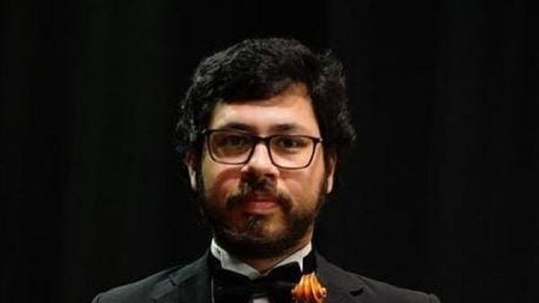 Roban violín a músico paraguayo