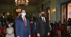 La Nación / Gobierno llamó a medios para decir que Olmedo olvidó datos sobre Denis