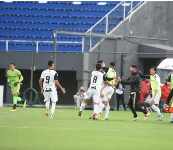 (VIDEO). Los peloteros de Tacuary tras ganarle a Nacional: “Me parece que el Trico no sale campeón”