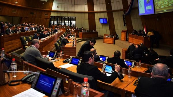 PGN 2023: Bicameral dictamina en contra de reajustes salariales
