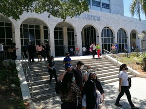 Evacuan Palacio de Justicia por amenaza de bomba - Unicanal
