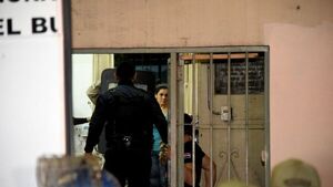 Gobierno no pidió certificar fuente humana, afirma Coronel