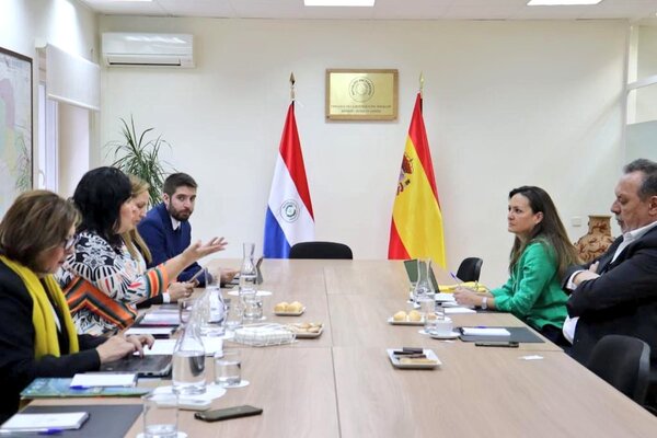 Ministra inicia agenda en España para reforzar alianzas y promocionar atractivos turísticos - .::Agencia IP::.