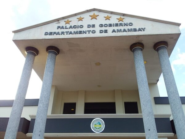 Gobernación realiza obras en 26 escuelas del departamento - Radio Imperio
