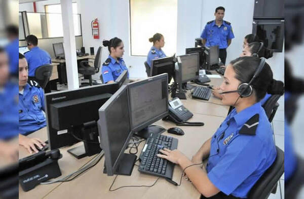 Bromistas al teléfono: En un día, el sistema 911 recibió más de 2 mil llamadas de gente que bromea o que llama y no habla - Megacadena — Últimas Noticias de Paraguay