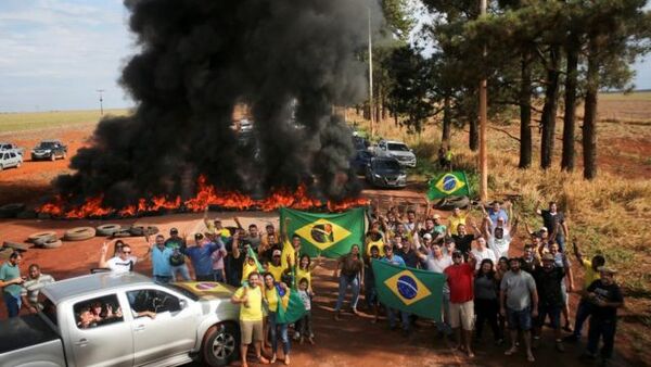 Seguidores de Bolsonaro generan caos tras perder elecciones