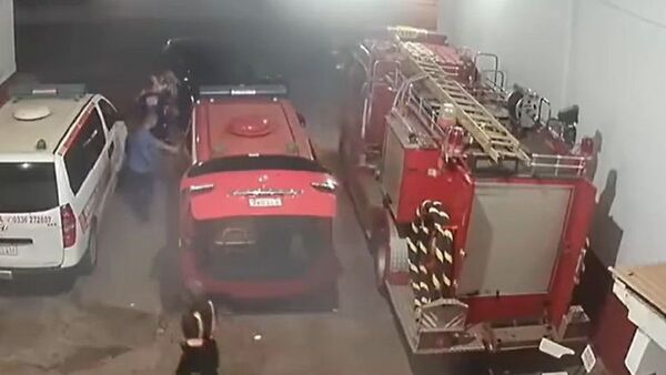 Bomberos salvan a una bebé de atragantarse en PJC