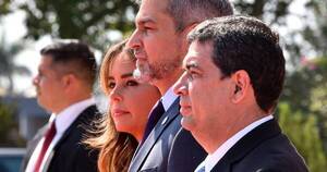 La Nación / En medio de fuertes escándalos en su gobierno, Abdo Benítez viajará a España
