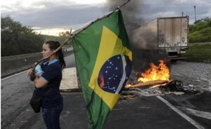 Se agudizan cierres de rutas por derrota de Bolsonaro