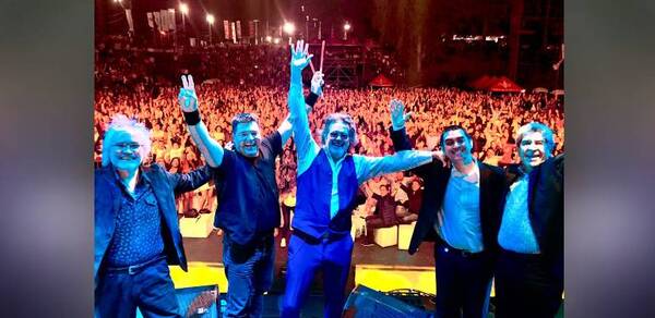Crónica / ¡Música y fútbol! La "Retroband" en la Final de la Copa Paraguay