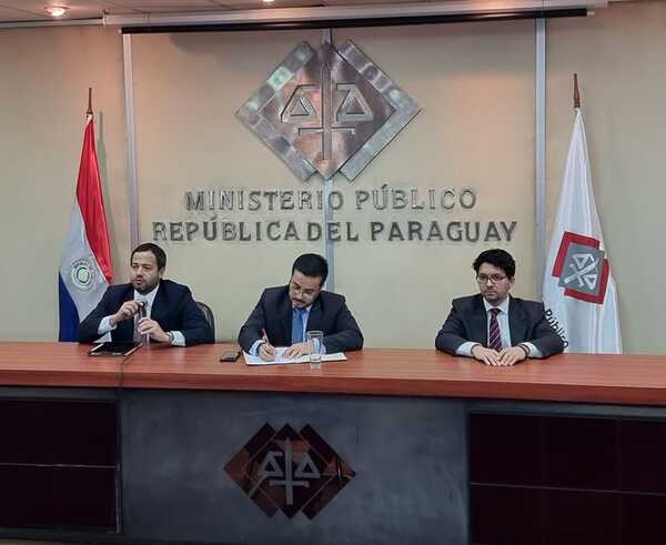 Fiscal también imputaron a dos exdirectores de la Gobernación de Central - PDS RADIO