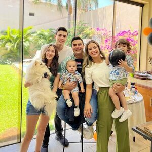 Maga Páez celebró la vida de su esposo Patricio Escobar a pura familia - Gente - ABC Color