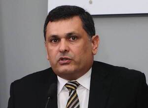 Édgar Olmedo debe renunciar al Consejo de la Magistratura, afirma analista