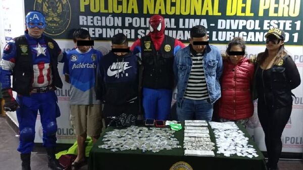 Diario HOY | Policías se disfrazan de Avengers para capturar a vendedores de droga en Perú