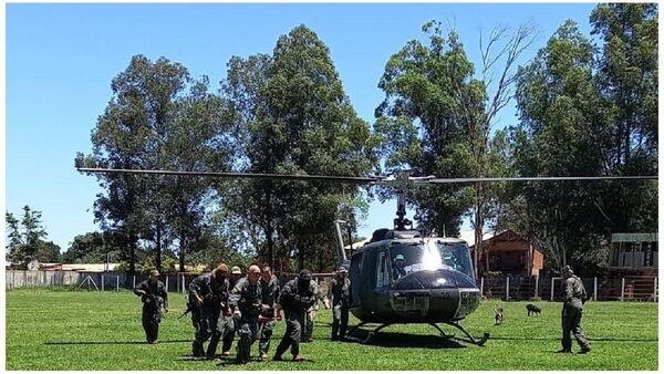 Detienen a pareja por presunto vínculo con el EPP