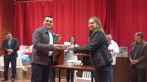 Entregan antiparasitarios para 180.000 escolares en Alto Paraná - ABC en el Este - ABC Color