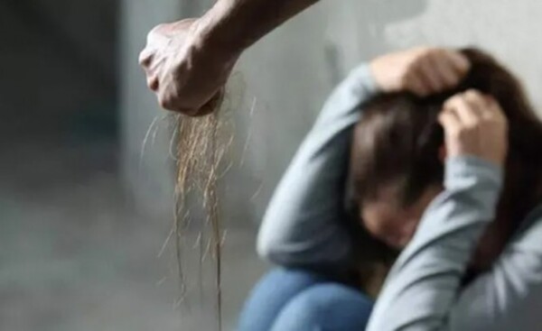 Piden juzgamiento de un hombre que golpeó brutalmente a su hija