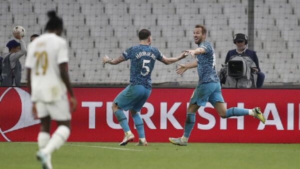 Tottenham derrota al Marsella y avanza a octavos