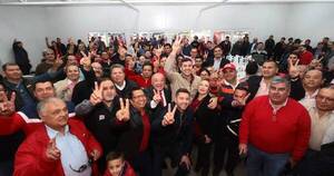 La Nación / Peña compromete su apoyo a importadores de vehículos usados y resalta generación de empleos