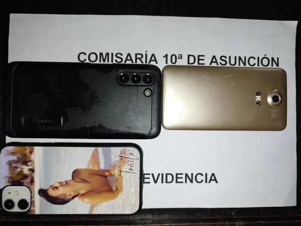Atrapan a presunto ladrón que arrebataba teléfonos de automovilistas en el tráfico - Policiales - ABC Color