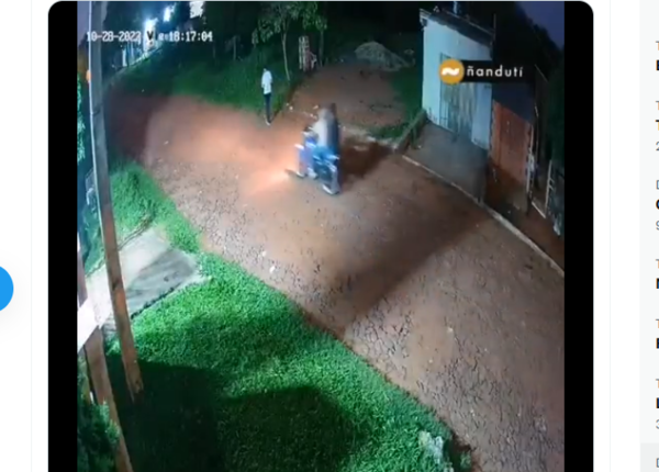 (VIDEO). ¡Exaspera la inseguridad reinante! Túa queda herido al intentar defender a su hija de motochorros