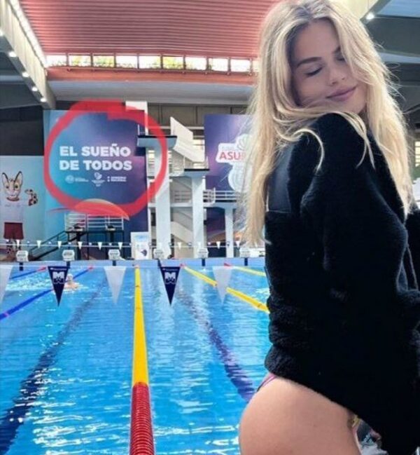 Nadadora muestra su lado sexy y se convierte en el “sueño de todos”