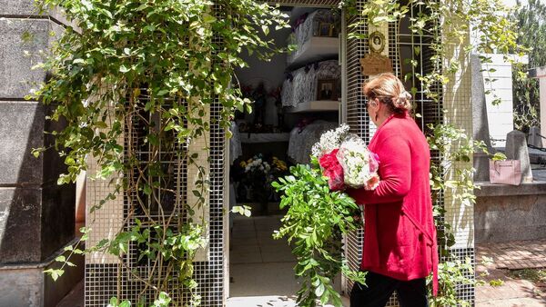 Visita a cementerios: Tradición que se renueva tras pandemia