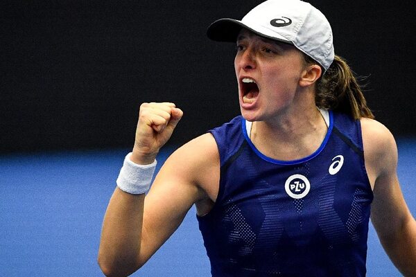 Diario HOY | Iga Swiatek y Caroline García comienzan con triunfos las Finales WTA