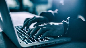 Ciberataques en Paraguay afectan a los servicios de telecomunicaciones | Análisis Macro | 5Días