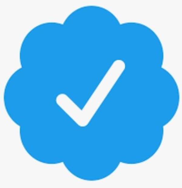 Crónica / ¡Sin plagueos! Poniendo estaban los que verificaron su cuenta en twitter