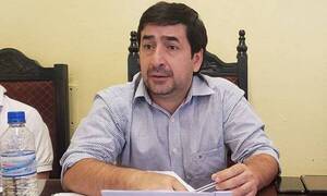 Coronel Oviedo: Concejal desmiente que acude a las sesiones de la Junta Municipal con un arma de fuego