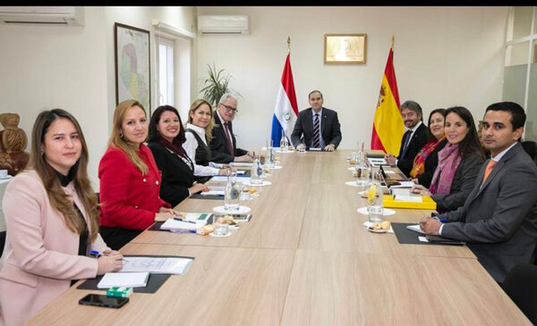 Canciller lidera preparativos para la visita presidencial a España - .::Agencia IP::.