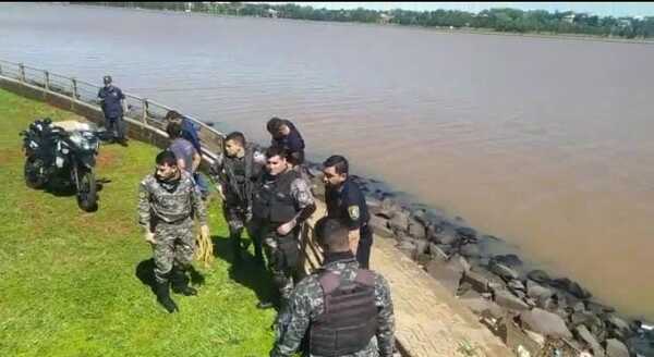 Rescatan a joven que se lanzó al Subembalse Mboi Ka'e