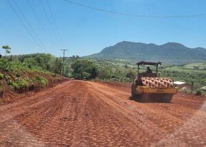 Avanzan las obras del tramo Fassardi - Kaguare'i en Guairá - .::Agencia IP::.