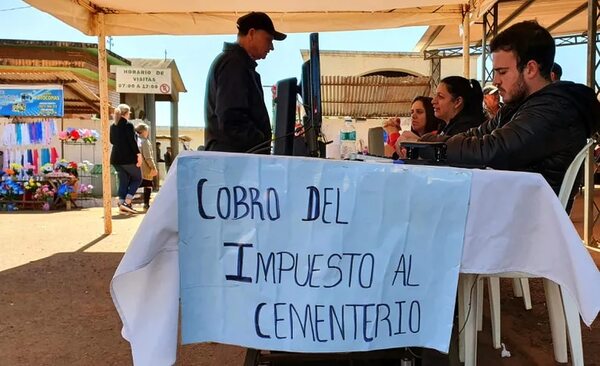 Aprovechan masiva concurrencia en cementerio para cobrar impuesto - ABC en el Este - ABC Color