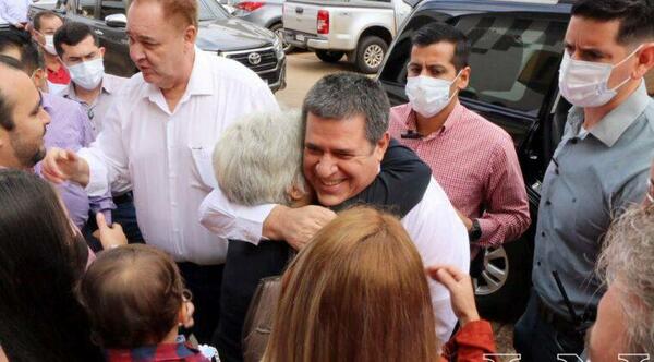 Tras encuesta Horacio Cartes tiene amplia ventaja para la presidencia de la ANR – Prensa 5