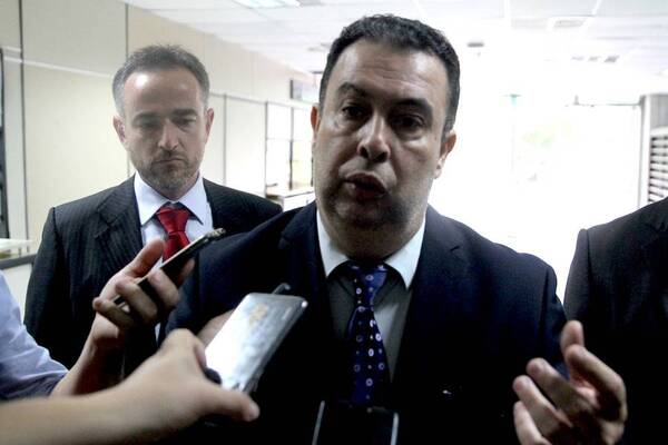 Exfiscal calificó de "inconcebible" que exministro Olmedo no haya informado a la Fiscalía sobre dato de secuestrados - Megacadena — Últimas Noticias de Paraguay